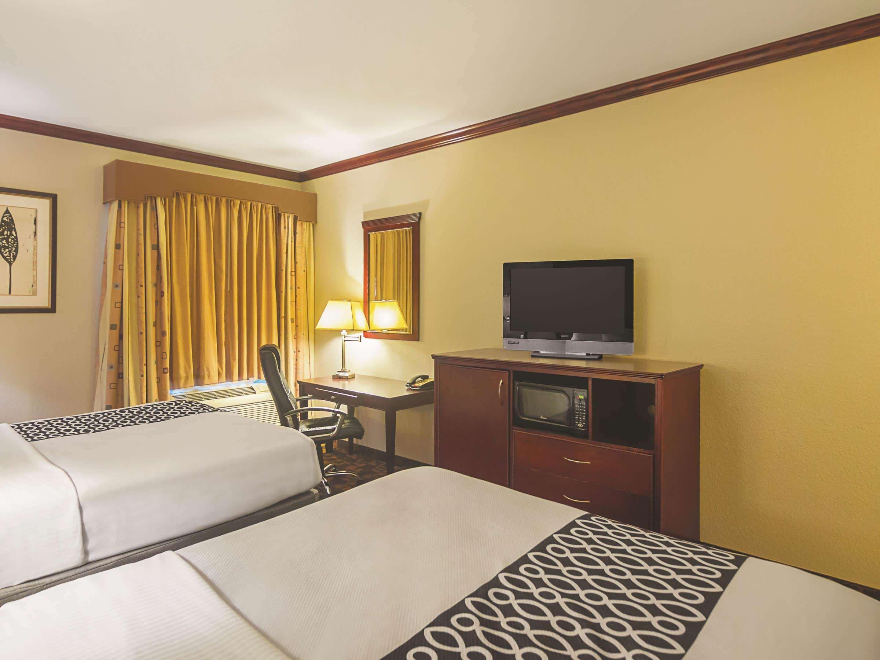 La Quinta By Wyndham Lindale Hotell Exteriör bild