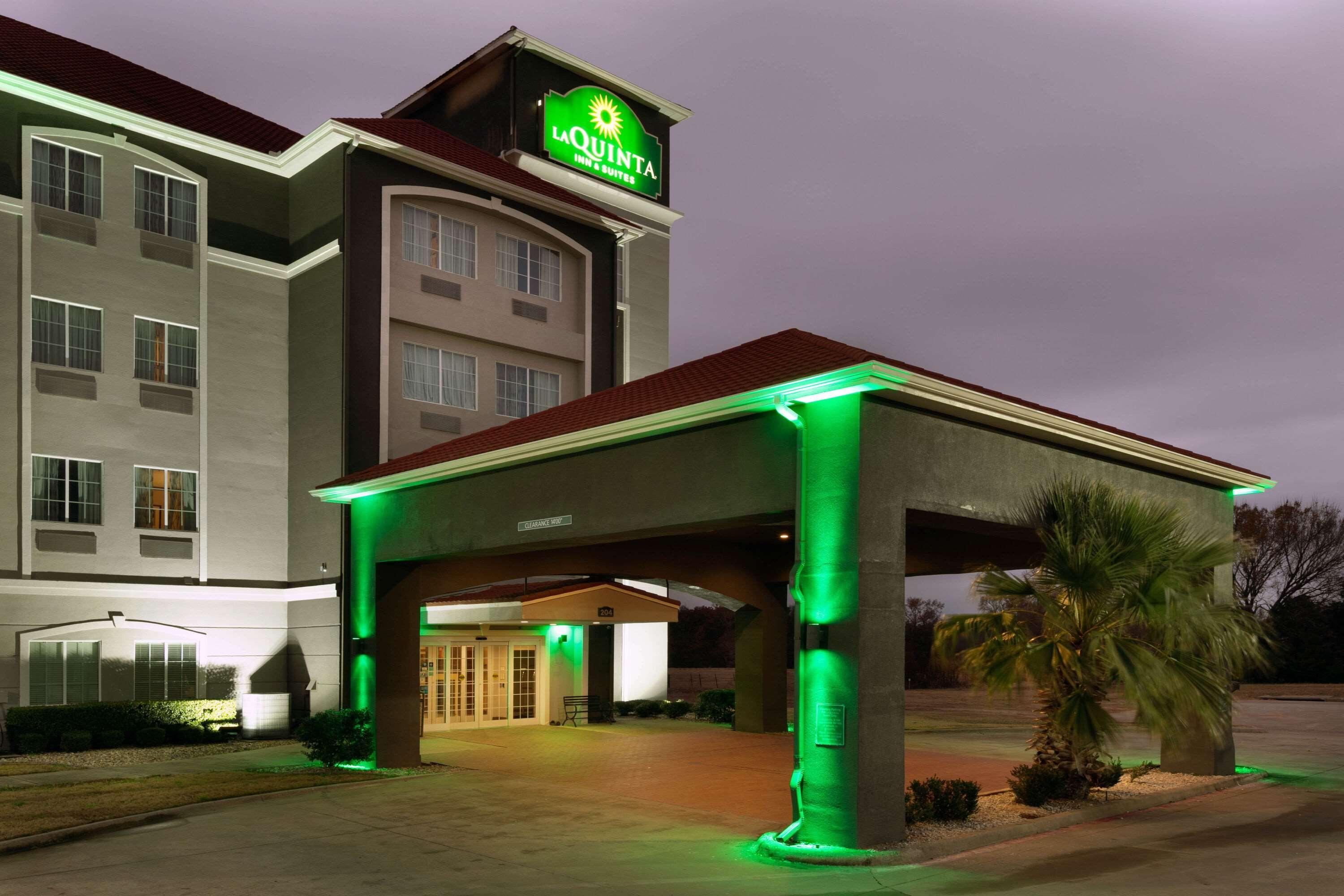 La Quinta By Wyndham Lindale Hotell Exteriör bild